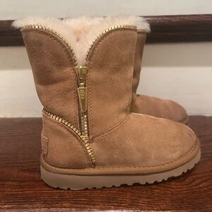 UGG Tan Lined Boots with Gold Accents Girls Size 11- Worn Once